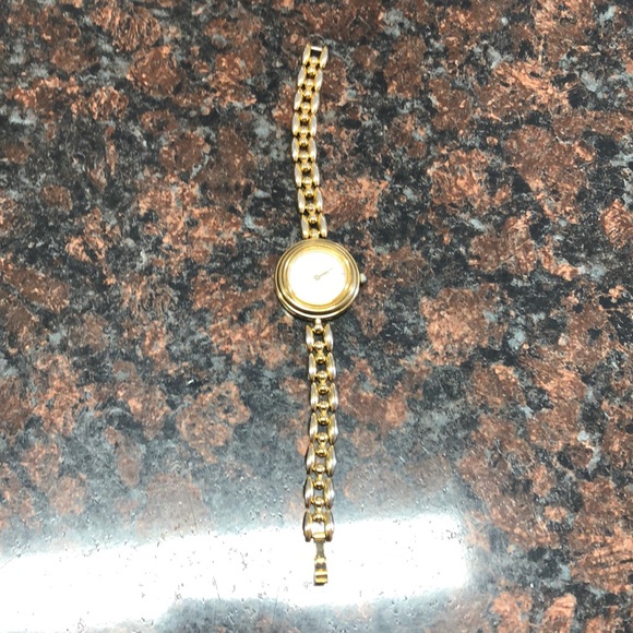 GUCCI  Bezel White Dial Quartz Watch - Picture 2 of 5